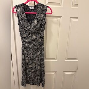 Chic Black and White Paisley Maxi Dress